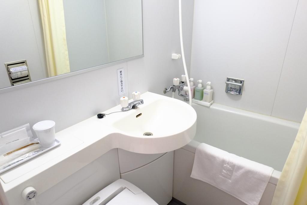 Hotel Shimbashi Sambankan Präfektur Tokio Zimmer foto